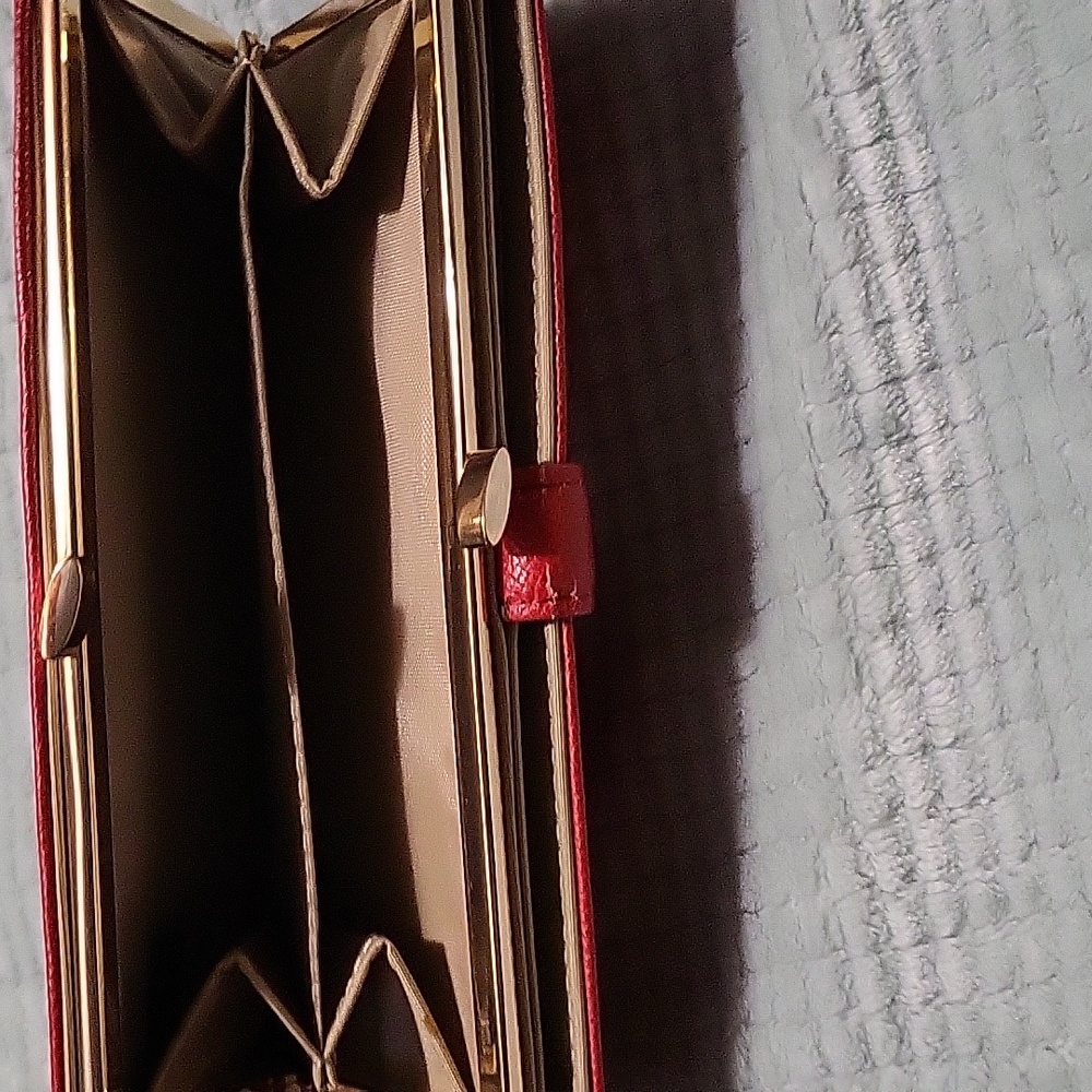 Purse - Picture 9 of 12